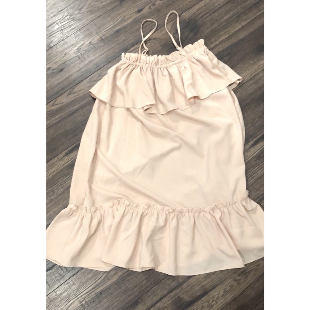 Cute tan ruffle dress size small
